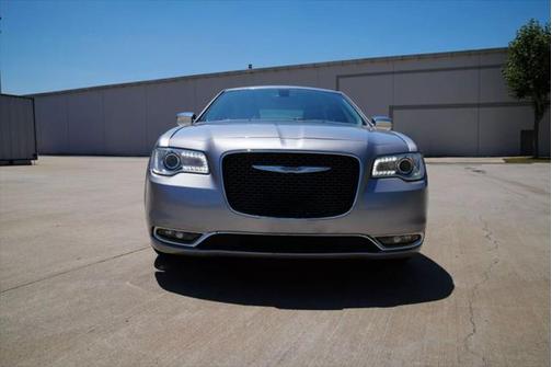 2016 Chrysler 300C Base