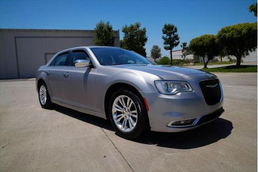 2016 Chrysler 300C Base