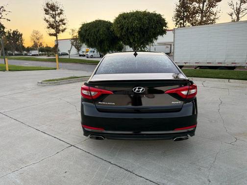 2016 Hyundai SONATA Sport
