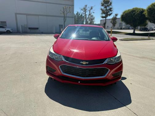 2018 Chevrolet Cruze LS