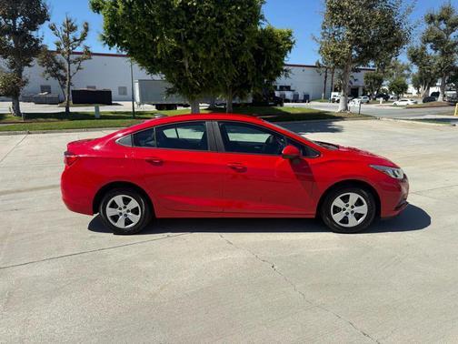 2018 Chevrolet Cruze LS