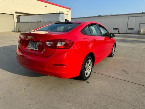 2018 Chevrolet Cruze LS