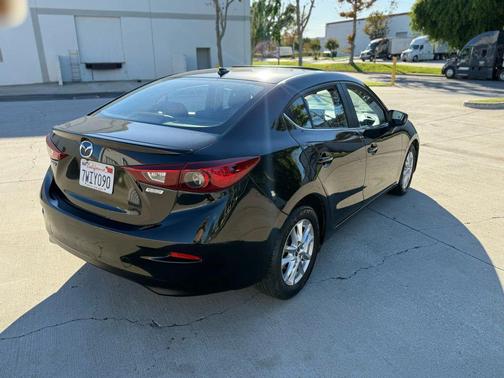 2016 Mazda Mazda3 i Touring