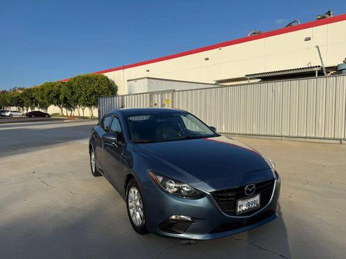 2016 Mazda Mazda3 i Sport