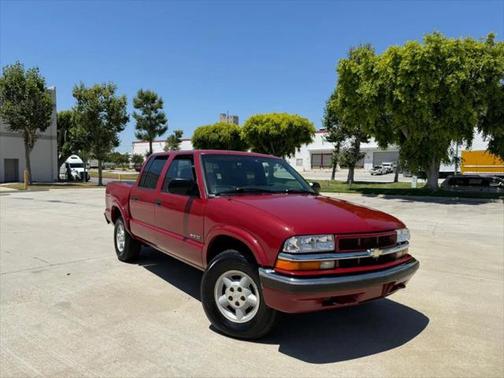 2002 Chevrolet S-10 Base