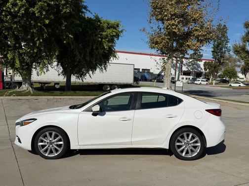 2017 Mazda Mazda3 Touring