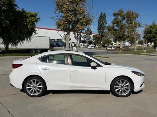 2017 Mazda Mazda3 Touring