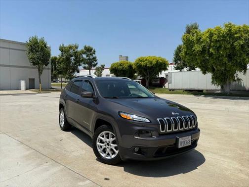 2016 Jeep Cherokee Sport