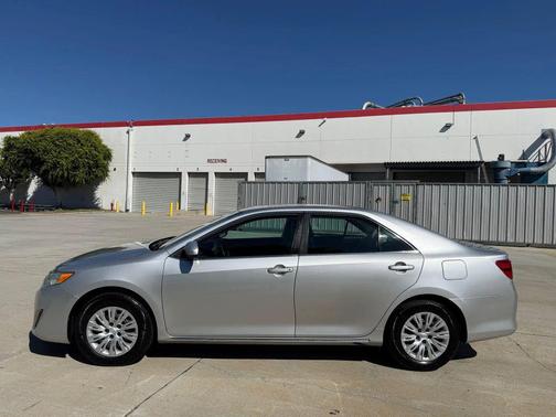 2012 Toyota Camry LE