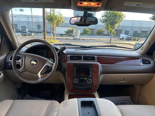 2009 Chevrolet Suburban 1500 LTZ