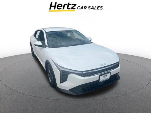 Snow White Pearl 2025 Kia K4 LXS