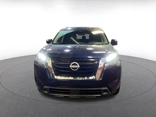 2025 Nissan Pathfinder SV FWD