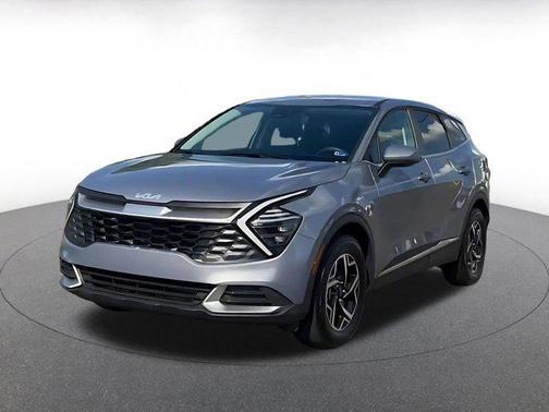 Everlasting Silver 2025 Kia Sportage LX