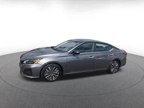 Gun Metallic 2025 Nissan Altima SV FWD