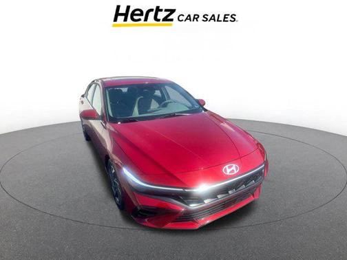 2025 Hyundai ELANTRA SEL