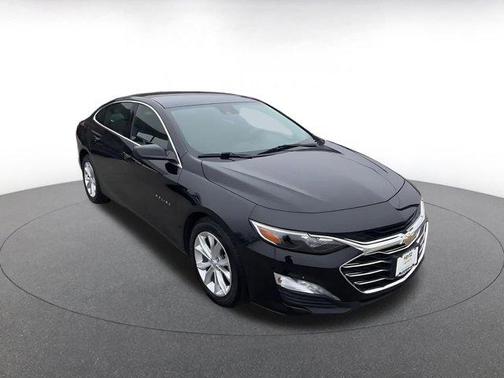 Mosaic Black Metallic 2024 Chevrolet Malibu FWD 1LT