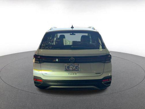 2025 Volkswagen Taos 1.5T SE