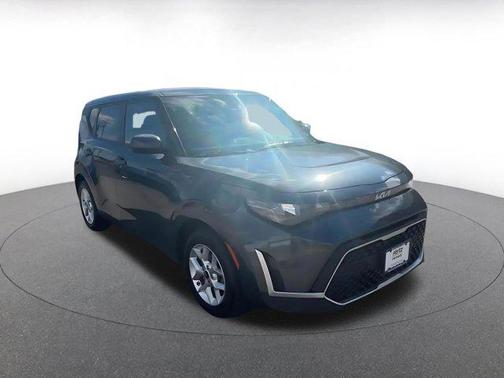 Gravity Gray 2025 Kia Soul LX