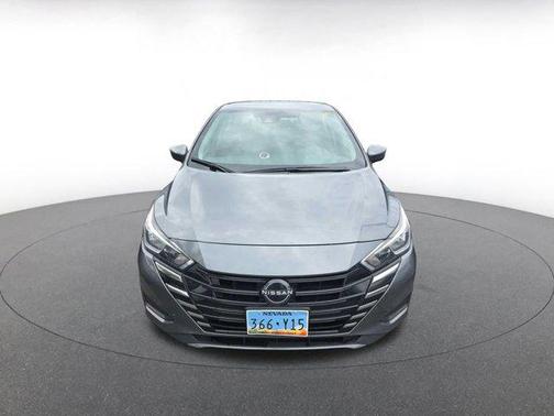 2023 Nissan Versa 1.6 SV