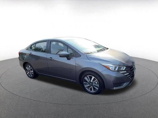 2023 Nissan Versa 1.6 SV