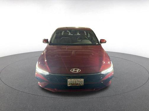 2025 Hyundai ELANTRA SEL