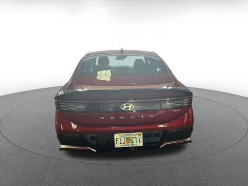 2024 Hyundai SONATA Hybrid SE