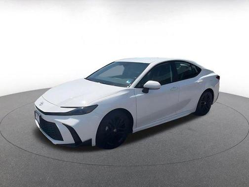 Ice Cap 2025 Toyota Camry LE