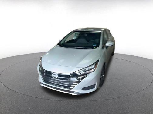 Brilliant Silver Metallic 2025 Nissan Versa 1.6 SV