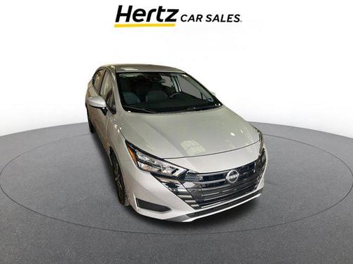 Brilliant Silver Metallic 2025 Nissan Versa 1.6 SV