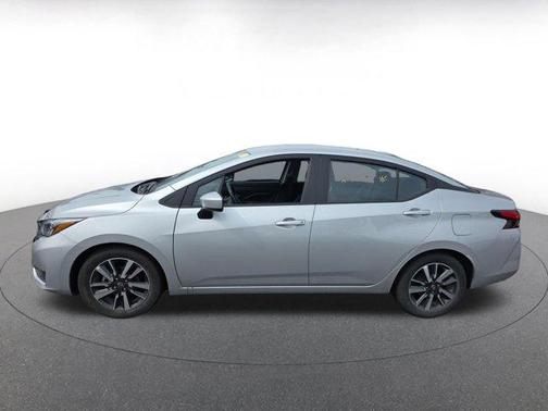 Brilliant Silver Metallic 2025 Nissan Versa 1.6 SV