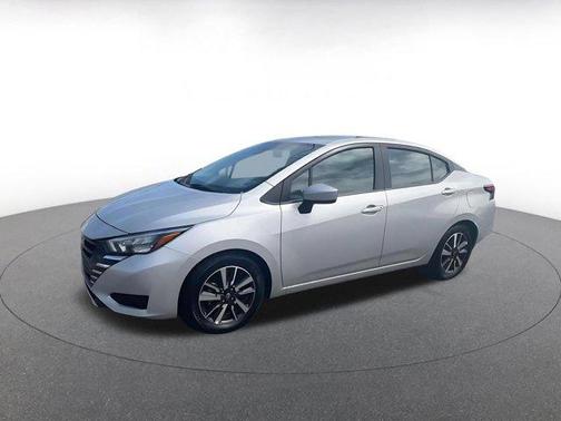 Brilliant Silver Metallic 2025 Nissan Versa 1.6 SV