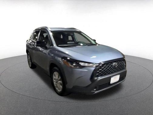 2025 Toyota Corolla Cross LE