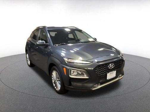 2020 Hyundai KONA SEL Plus