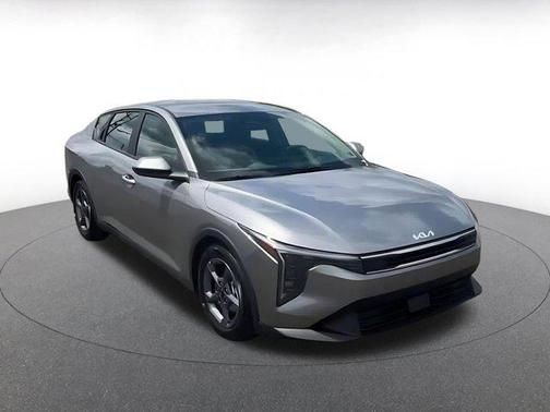 Steel Gray 2025 Kia K4 LXS