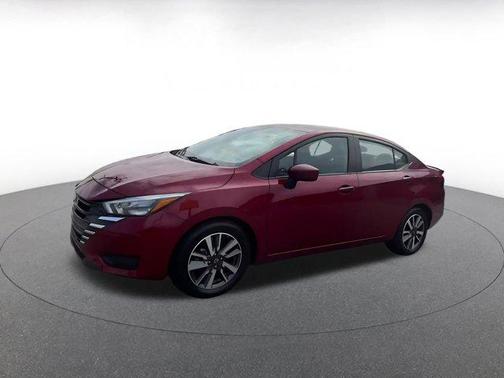 Scarlet Ember Tintcoat 2025 Nissan Versa 1.6 SV