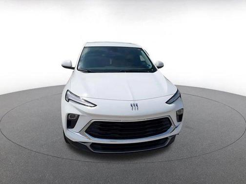 Summit White 2025 Buick Encore GX Preferred