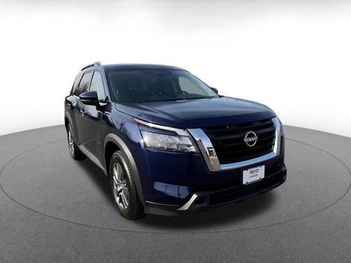 2025 Nissan Pathfinder SV FWD