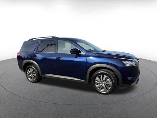 2025 Nissan Pathfinder SV FWD