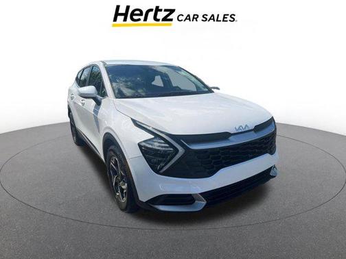 Glacial White Pearl 2025 Kia Sportage LX