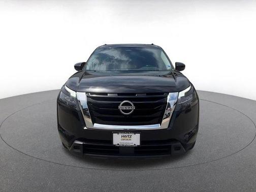 Super Black 2025 Nissan Pathfinder SV 4WD