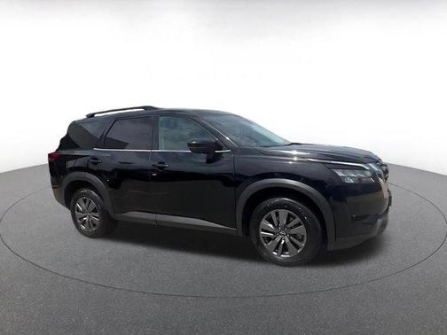 Super Black 2025 Nissan Pathfinder SV 4WD