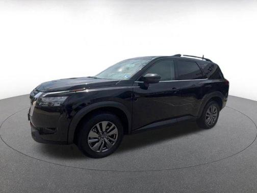 Super Black 2025 Nissan Pathfinder SV 4WD