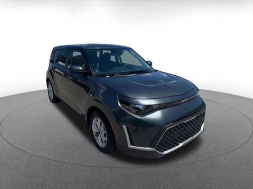 Gravity Gray 2025 Kia Soul LX
