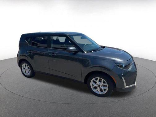 Gravity Gray 2025 Kia Soul LX