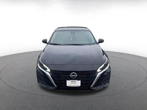 Super Black 2025 Nissan Altima SV FWD