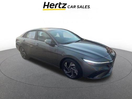2025 Hyundai ELANTRA SEL
