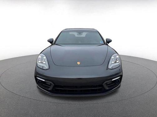2023 Porsche Panamera 