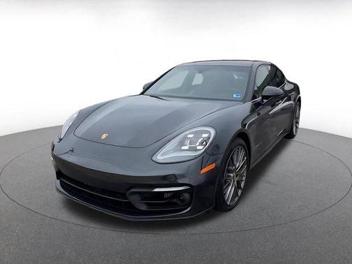 2023 Porsche Panamera 