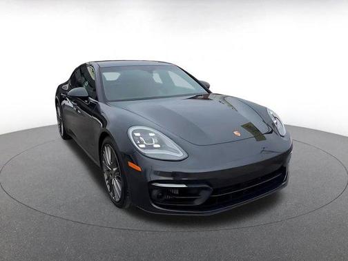 2023 Porsche Panamera 