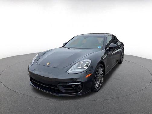 2023 Porsche Panamera 